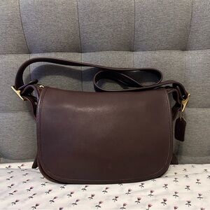 SOLD-Vintage 90’s Coach Patricia Legacy Bag Mahogany